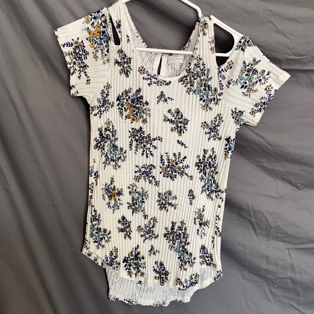 Lucky Brand Women’s top-M